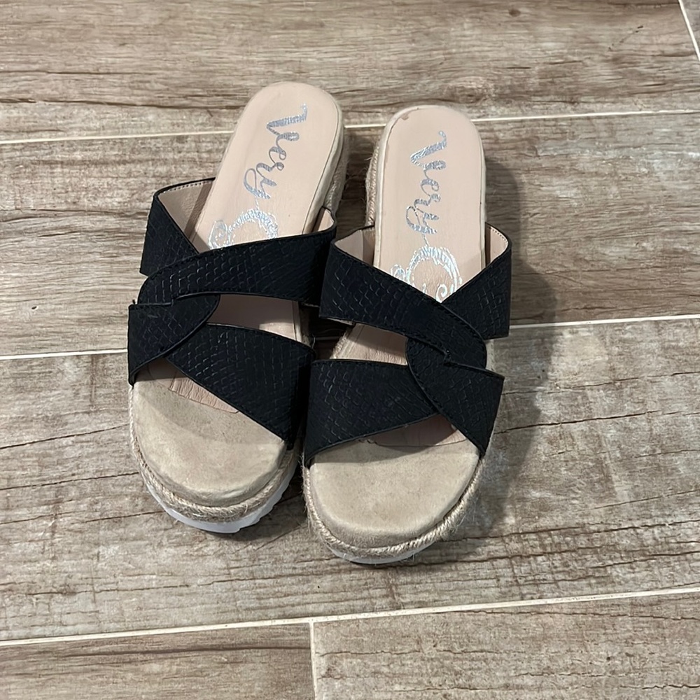Wedge sandals